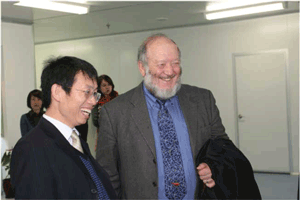 黃博士與斯坦福大學魏茨曼博士