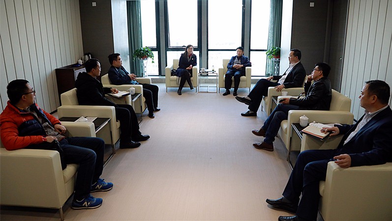 1488454576992105Dwog.jpg 董事長會見興蓉.jpg